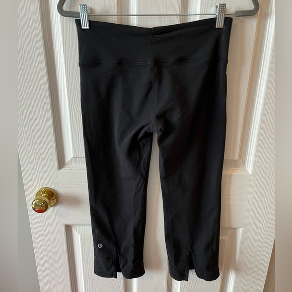 Lululemon Gather and Crow Cropped Legging sz 6 - Picture 4 of 10